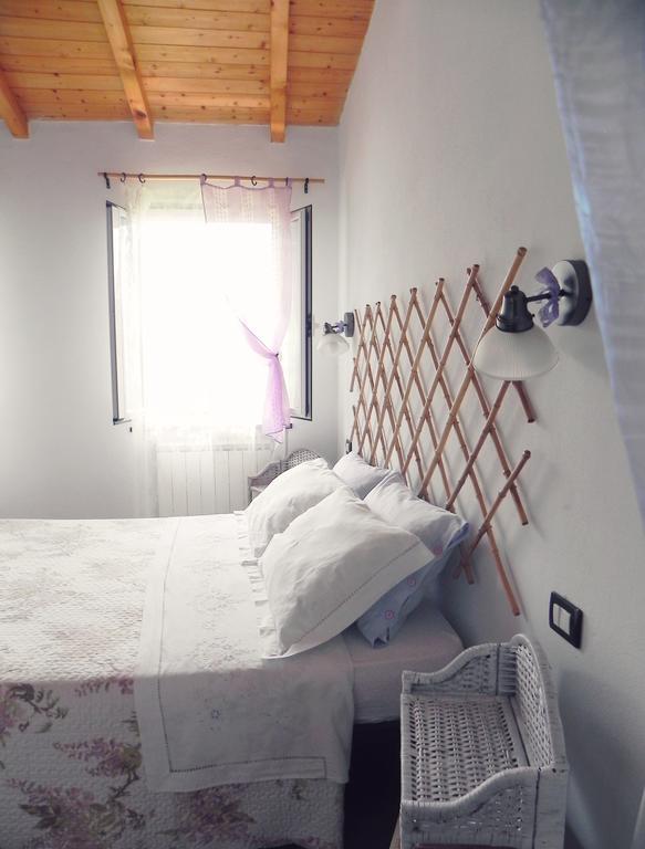 B&B I Glicini Vescina Exterior photo